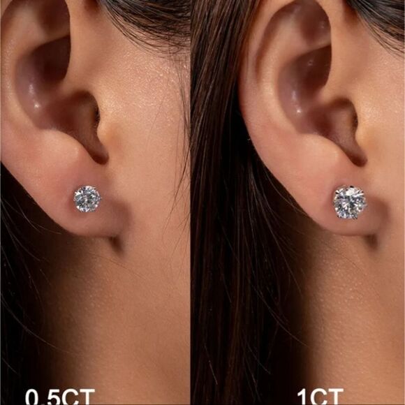 Certified 1 carat VVS1 Moissanite Luxury Stud Earrings - Picture 6 of 7